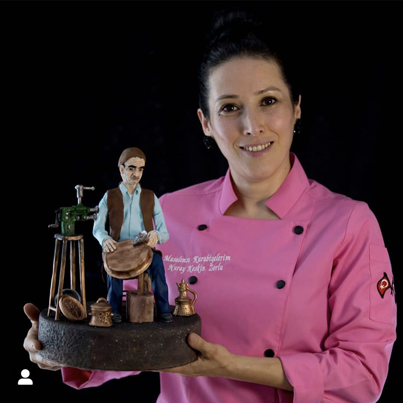 Nuray Keskin Kaya ve gerçekçi pasta çalışması