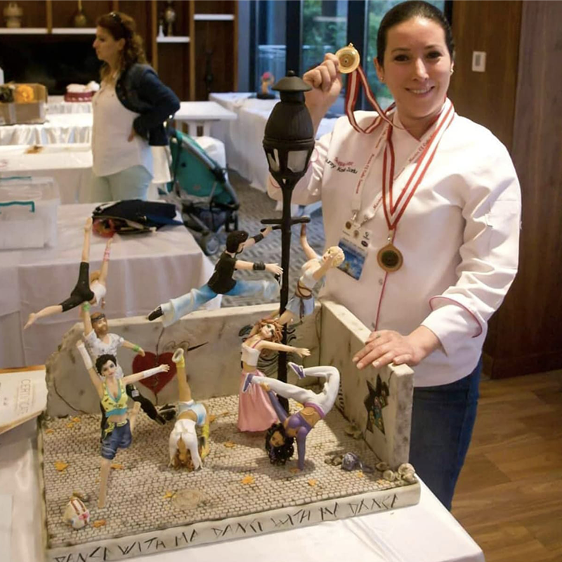 Nuray Keskin Kaya ve gerçekçi pasta çalışması