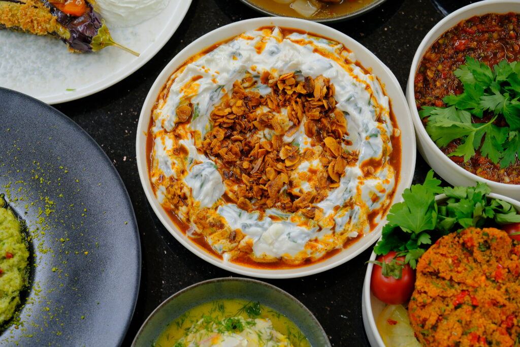 golden chef mutfak akdemisinde yapılmış &ccedil;eşitli yemekler